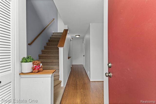 732 Hamilton Court, Rochester Hills, MI 48307