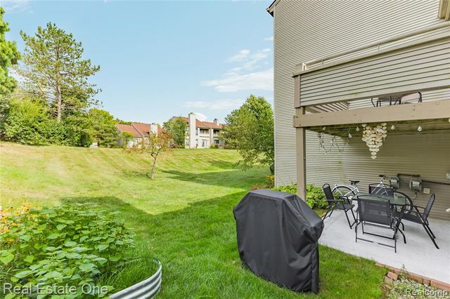 732 Hamilton Court, Rochester Hills, MI 48307