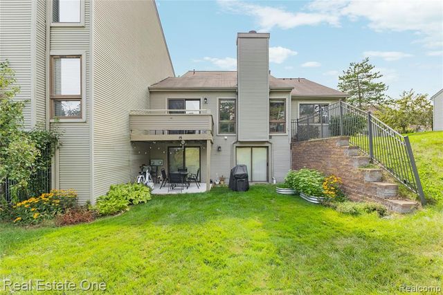 732 Hamilton Court, Rochester Hills, MI 48307