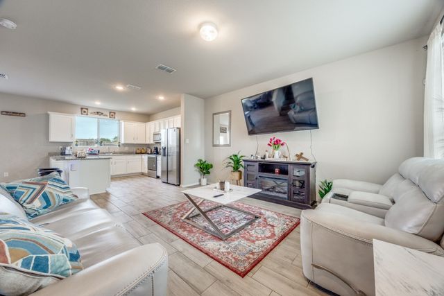 926 Hurstwood Drive, Van Alstyne, TX 75495