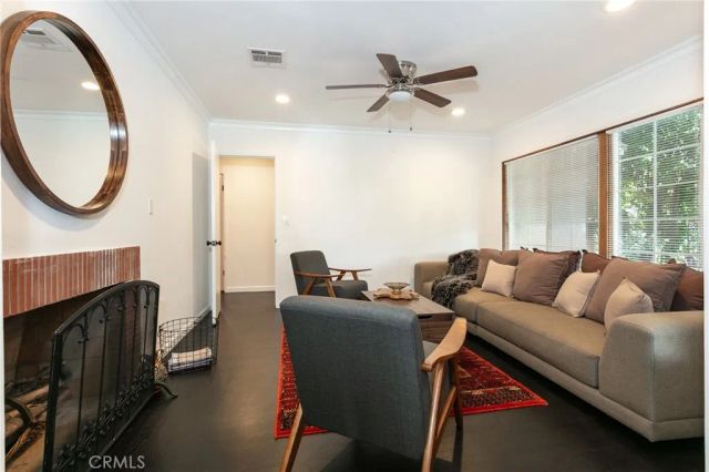 5825 Fulton Avenue, Valley Glen, CA 91401