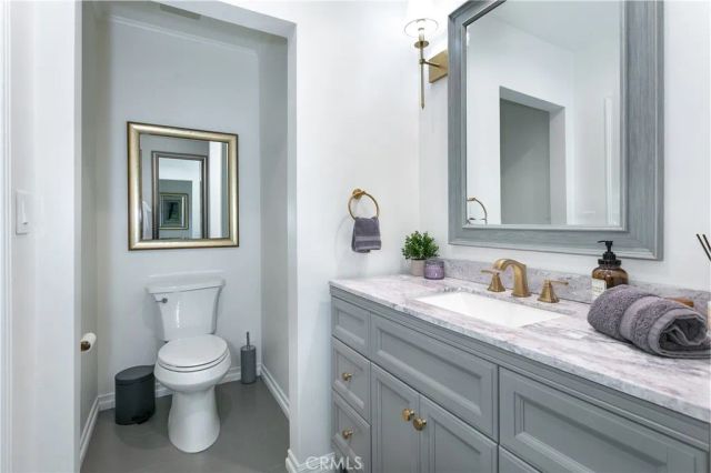 5825 Fulton Avenue, Valley Glen, CA 91401