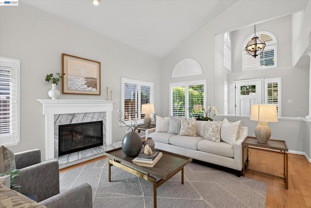 749 Sweet Water Dr, Danville, CA 94506