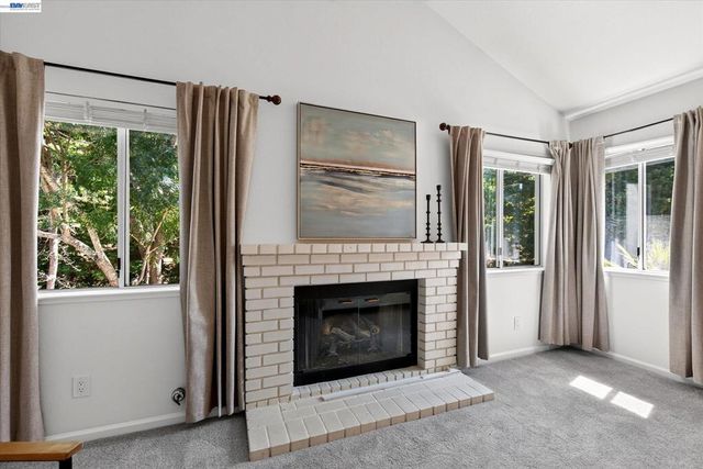 749 Sweet Water Dr, Danville, CA 94506