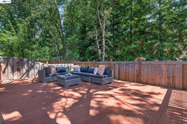 749 Sweet Water Dr, Danville, CA 94506