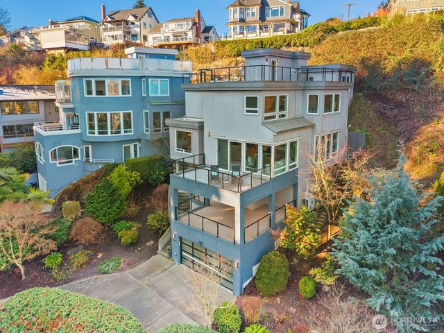 1717 Ferry Avenue SW, Seattle, WA 98116