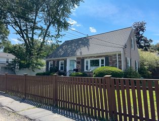 85 Westmoor Rd, Boston, MA 02132