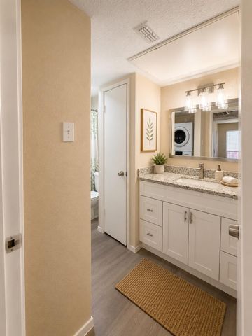 10053 Westpark Drive 288, Houston, TX 77042