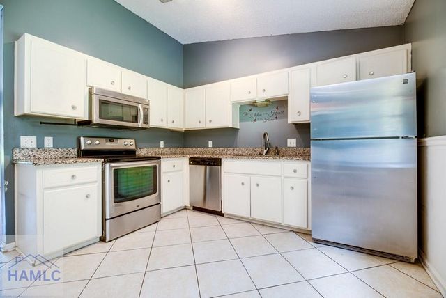 1076 Desert Shield Street, Hinesville, GA 31313