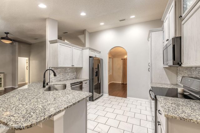 22 Raeland Lane, Palm Coast, FL 32164