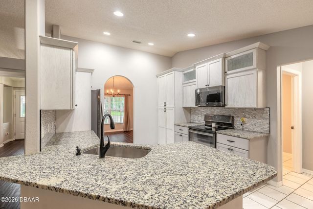 22 Raeland Lane, Palm Coast, FL 32164