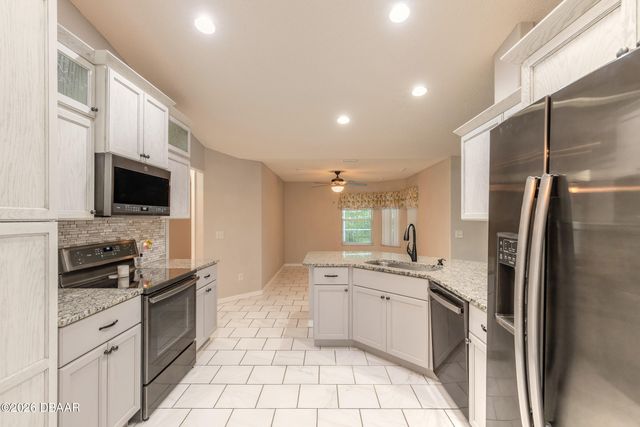 22 Raeland Lane, Palm Coast, FL 32164