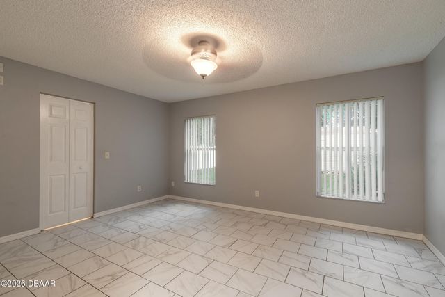 22 Raeland Lane, Palm Coast, FL 32164