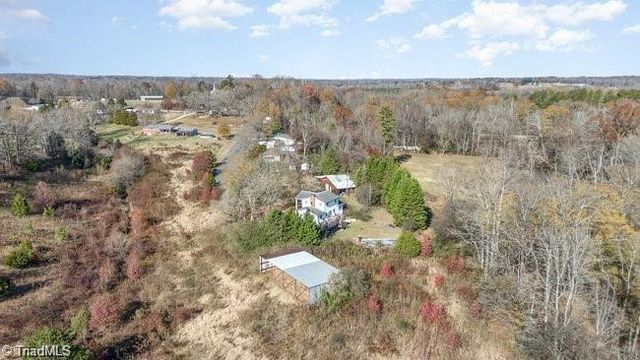 221 Dogtrot Road, Mocksville, NC 27028