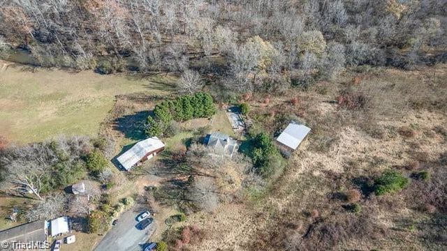 221 Dogtrot Road, Mocksville, NC 27028