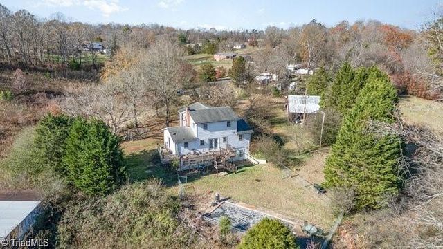 221 Dogtrot Road, Mocksville, NC 27028