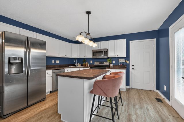 596 Buckshire Glen Drive, Florence, KY 41042