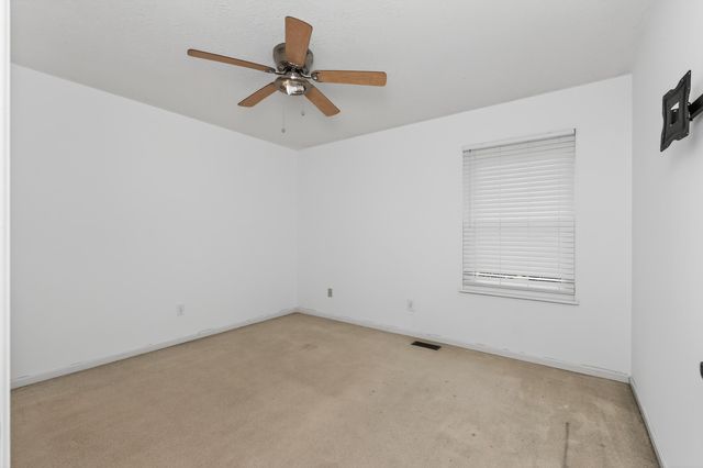 596 Buckshire Glen Drive, Florence, KY 41042