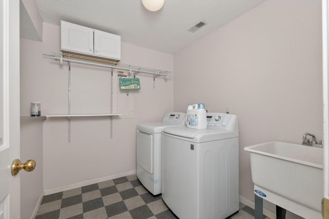 596 Buckshire Glen Drive, Florence, KY 41042
