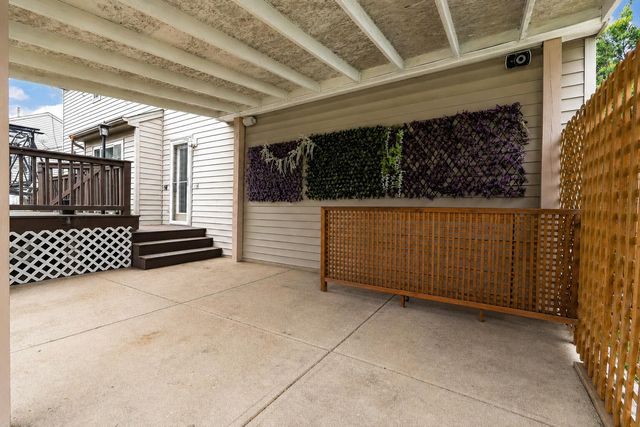 596 Buckshire Glen Drive, Florence, KY 41042
