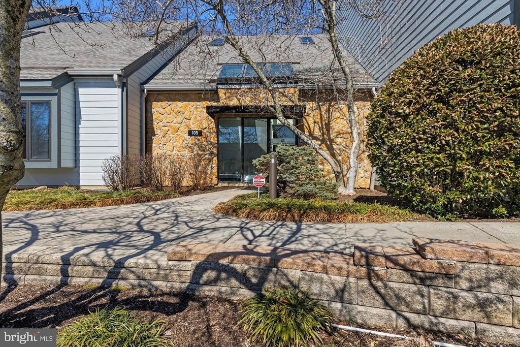 882 S MATLACK ST #105, WEST CHESTER, PA 19382 — exterior