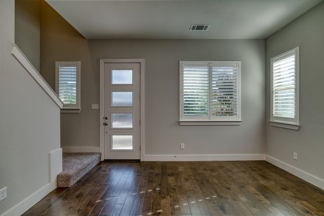 218 Wimberly Street, Fort Worth, TX 76107
