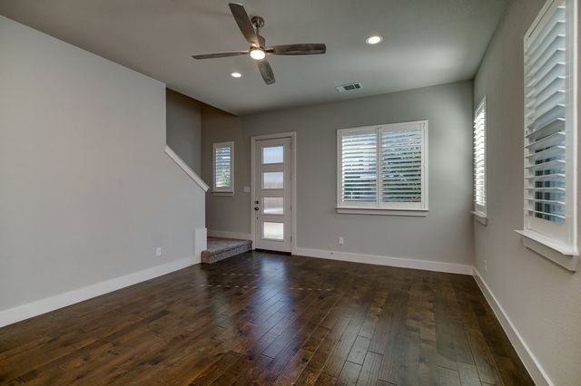 218 Wimberly Street, Fort Worth, TX 76107