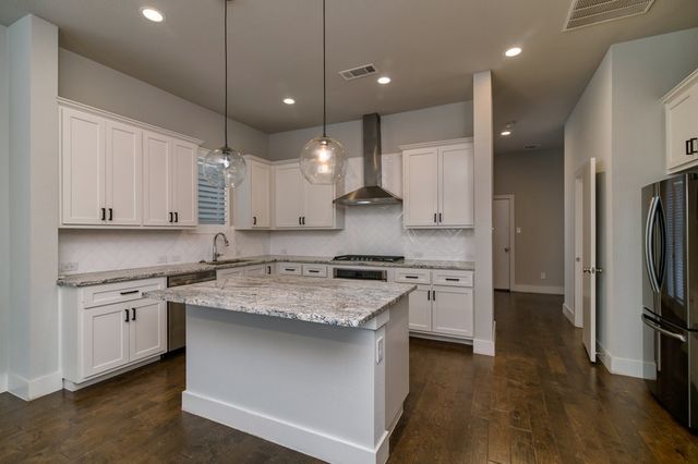 218 Wimberly Street, Fort Worth, TX 76107