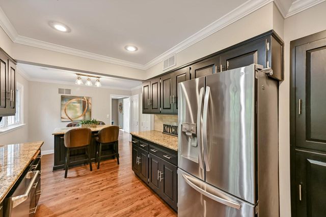 7801 N Regent ROAD, Fox Point, WI 53217