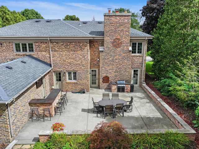 7801 N Regent ROAD, Fox Point, WI 53217