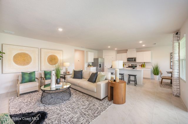 2801 Indian River Parkway, Mims, FL 32754