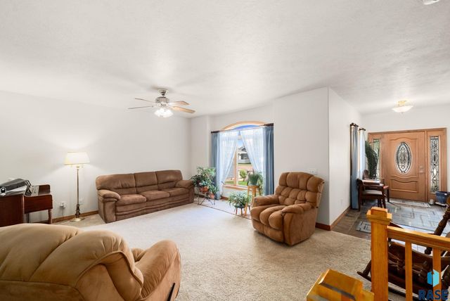 7708 W Justice St Street, Sioux Falls, SD 57106