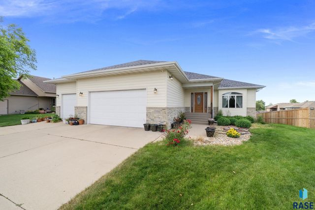 7708 W Justice St Street, Sioux Falls, SD 57106