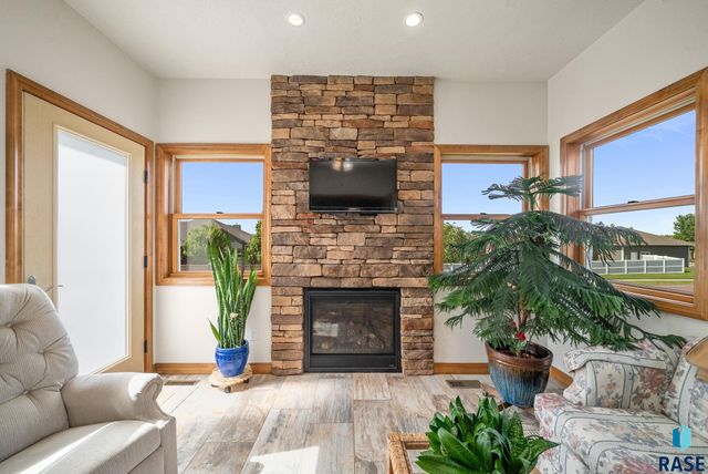 7708 W Justice St Street, Sioux Falls, SD 57106
