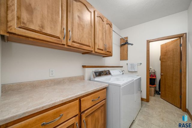 7708 W Justice St Street, Sioux Falls, SD 57106