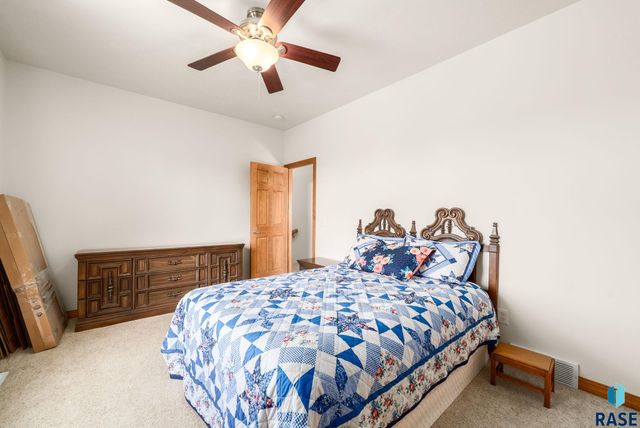 7708 W Justice St Street, Sioux Falls, SD 57106