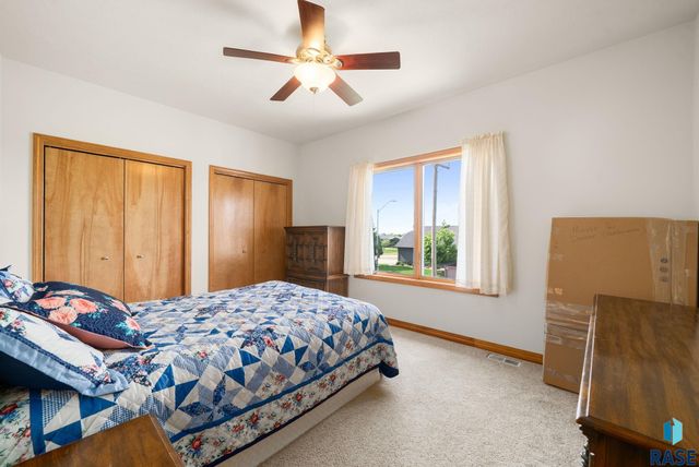 7708 W Justice St Street, Sioux Falls, SD 57106