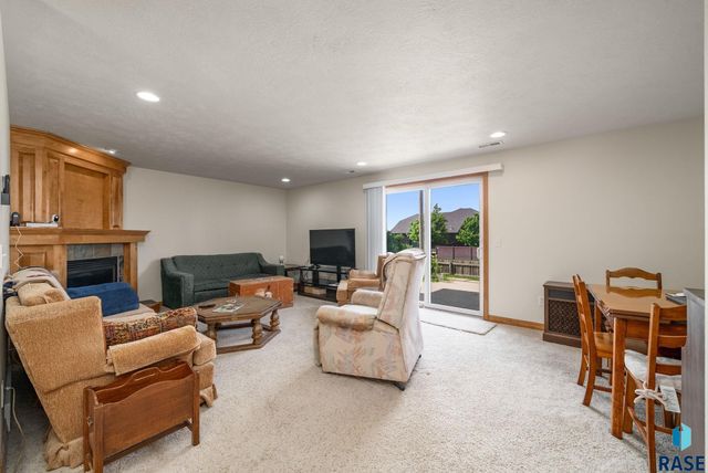 7708 W Justice St Street, Sioux Falls, SD 57106