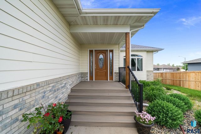 7708 W Justice St Street, Sioux Falls, SD 57106