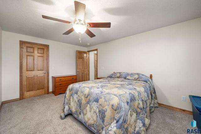 7708 W Justice St Street, Sioux Falls, SD 57106