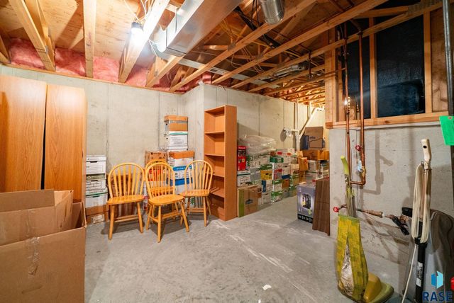 7708 W Justice St Street, Sioux Falls, SD 57106