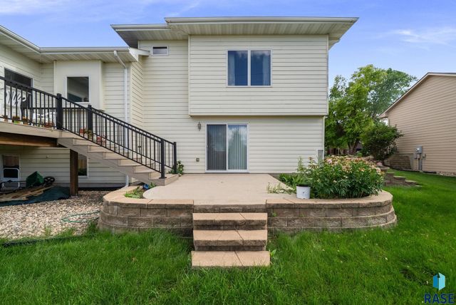 7708 W Justice St Street, Sioux Falls, SD 57106