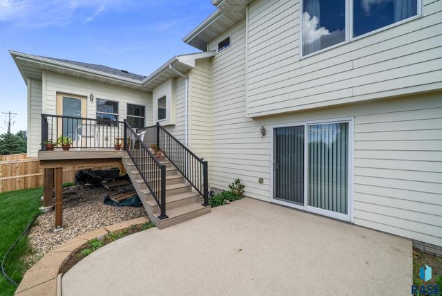 7708 W Justice St Street, Sioux Falls, SD 57106