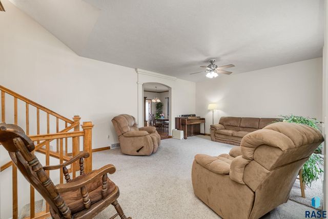 7708 W Justice St Street, Sioux Falls, SD 57106