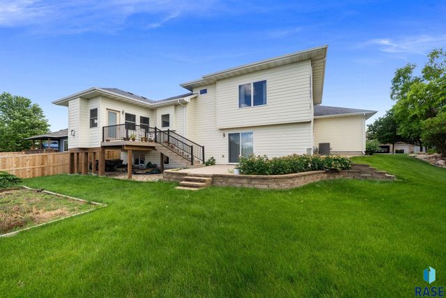 7708 W Justice St Street, Sioux Falls, SD 57106