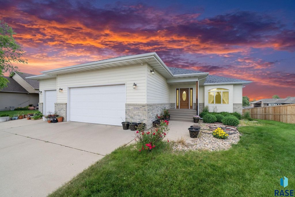 7708 W Justice St Street, Sioux Falls, SD 57106