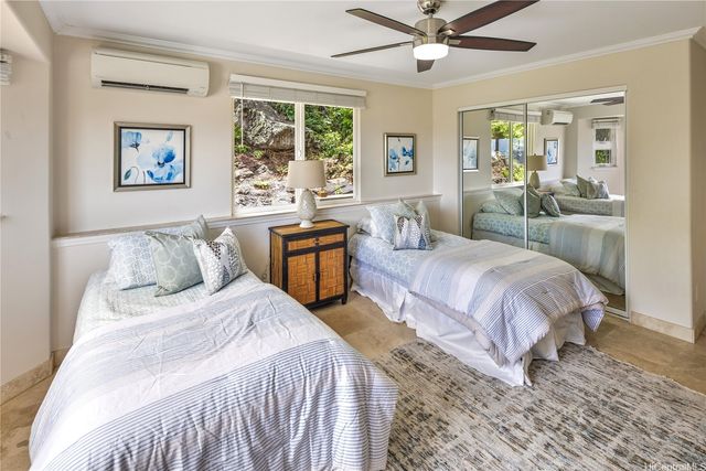 718 Alewa Drive, Honolulu, HI 96817