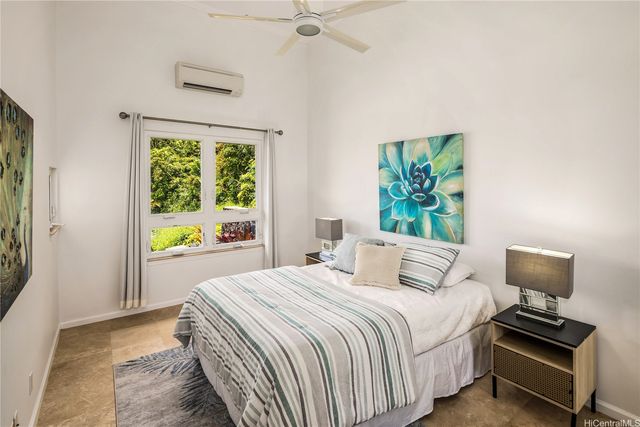 718 Alewa Drive, Honolulu, HI 96817