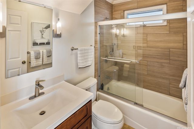 718 Alewa Drive, Honolulu, HI 96817
