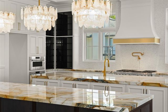 3057 PORTO LAGO COURT, Windermere, FL 34786